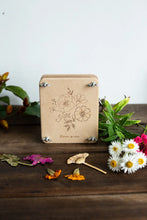 Load image into Gallery viewer, Flower Press 'Posy' Mini