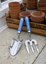Load image into Gallery viewer, Burgon & Ball Meadow Trowel and Fork Set