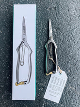Load image into Gallery viewer, Sophie Conran for Burgon & Ball Precision Secateurs
